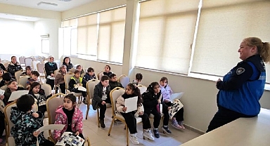 Büyükşehir Zabıtası öğrencilere mesleği tanıttı