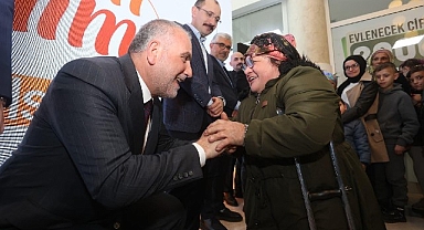 Canik'te Bayram Coşkusu: Vatandaşlar Doldu Taştı 