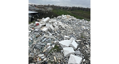 Çevreyi kirletti zabıtaya yakalandı!