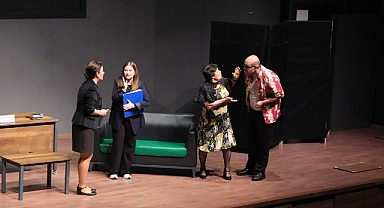 Dikili’de 27 Mart Dünya Tiyatro Günü Coşkusu