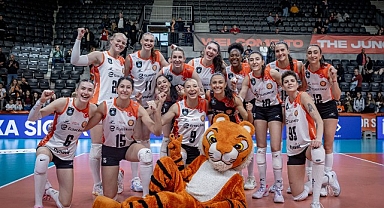 Eczacıbaşı Dynavit yarı finalde!