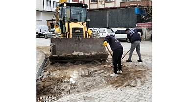 Edremit Belediyesi Altınkum’da ve Kadıköy’de Yolları Yeniliyor