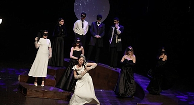 İBB Şehir Tiyatroları 13. Liseler Arası Tiyatro Buluşması Başvuruları Başlıyor