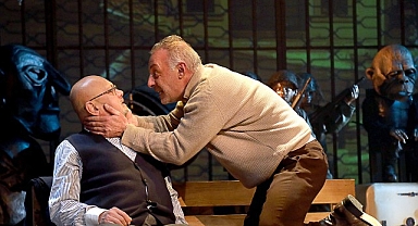 İBB Şehir Tiyatroları Nisan Ayında 42 Oyunu Seyirciyle Buluşturuyor