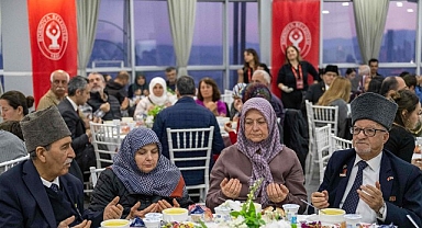 İstiklal Marşı’nın kabulünün 105. yılında Bornova’da birlik ve minnet duyguları aynı sofrada buluştu 