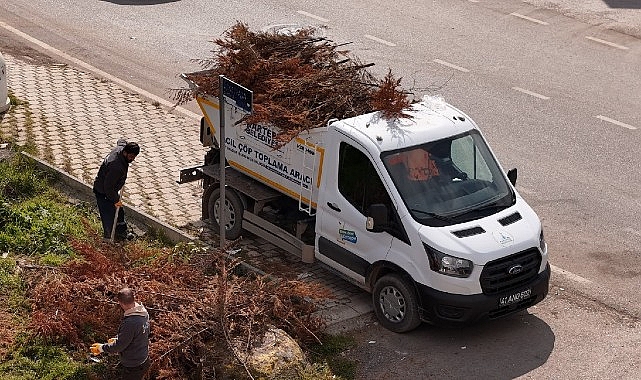Kartepe’de Bayram Öncesi Kapsamlı Temizlik Dokunuşu