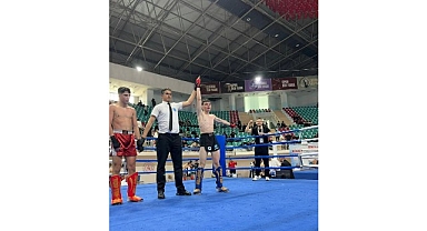 Kemer Belediye Kick Boks sporcularından 2 Bronz madalya