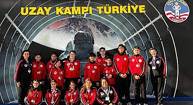 KKTC’li İzciler Bu Kez Uzay Atmosferinde Kamp Kurdu