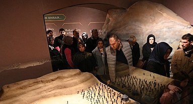 Konya Büyükşehir’in Siyer Sergisi Ramazanın Manevi İkliminde Yoğun İlgi Görüyor