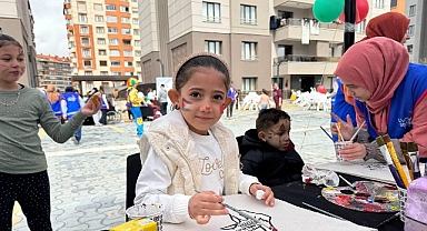 LİMAN Gönüllüler Platformu, Filistinli Çocuklarla Bayram Sevincini Paylaştı