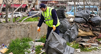 Maltepe’de gönüllülerle birlikte bayram temizliği