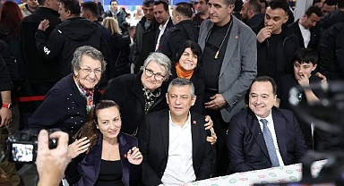 Manisa’da İftar Bereketi Binlerce Vatandaş Aynı Sofrada Buluştu