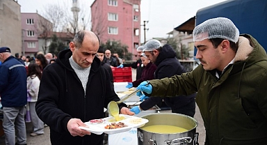 Osmangazi Belediyesi Ramazan Bereketini Sırameşeler’e Taşıdı