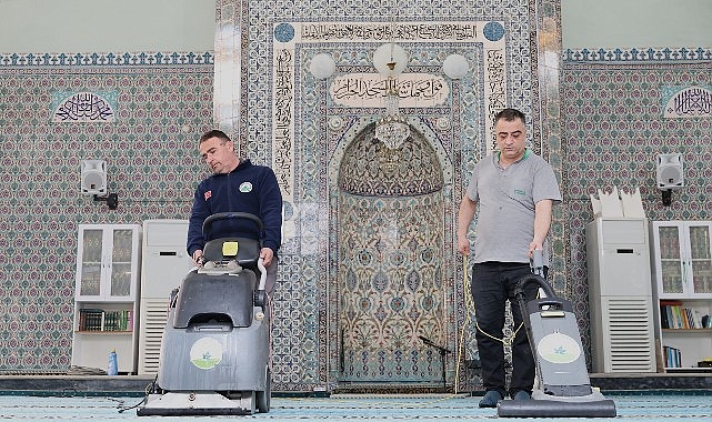 Osmangazi’de Camilerde Bayram Temizliği