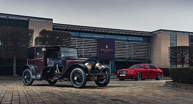 Rolls-Royce’un cesur alter egosu Black Badge 10 yaşında! 