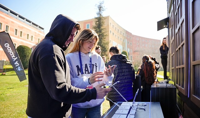  Üniversite kampüslerinde Galaxy AI deneyimi: Galaxy Intelligence Hunt başladı 