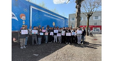 Ateşböceği’nin ışığı boyama kitabına dönüştü: Domino’s’tan çocuklara 23 Nisan armağanı!