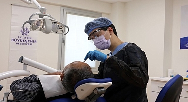 Aydın Ağız Ve Diş Sağlığı Polikliniği’nin İlk Gününde Vatandaşlardan Yoğun İlgi