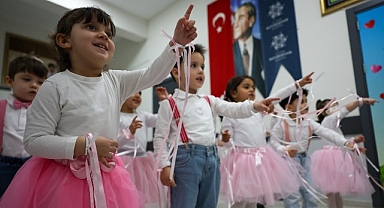 Aydın Büyükşehir Belediyesi’nin Çocuk Gelişim Merkezleri’nde ‘23 Nisan Ulusal Egemenlik ve Çocuk Bayramı’ Etkinlikleri Düzenlendi