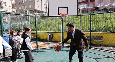 Bağcılar Belediyesi, ilçeyi spor sahalarıyla donatıyor