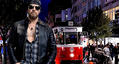 Barlas’tan Urban Rock Dokunuşlu Bir Şehir Marşı: 'Kadıköy Sokaklarında'