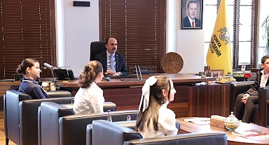 Başkan Altay, Çocuk Meclisi ve Gençlik Meclisi Üyeleriyle Buluştu