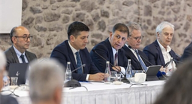 Başkan Tugay: Enerji güvenliği için şehirler kendi sistemlerini kurmalı