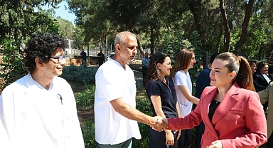 Başkan Vekili Büşra Özdemir’den veteriner hekimlere ziyaret