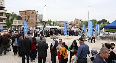 Binlerce Fide Kuşadası ve İncirliova İlçelerinde Vatandaşlarla Buluştu