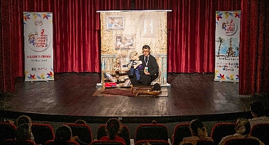 Bornova’da çocuk tiyatrosuna yoğun ilgi