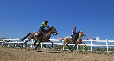 Bursa’nın Fethi’nin 700’üncü Yılı’nda Rahvan At Yarışları Heyecanı 
