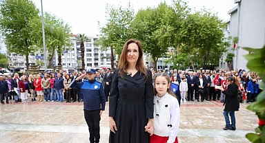 Çocuk dostu kent Karşıyaka’da 23 Nisan coşkusu