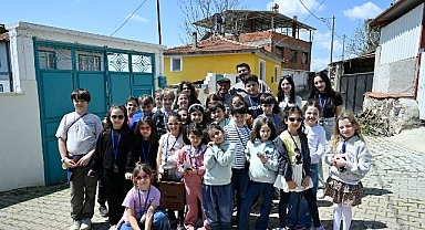 Çocuklar, Adem Amca ve Yaren Leylek’in Hikâyesiyle Doğanın Döngüsünü Keşfetti