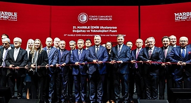 Doğal taşın kalbi İzmir’de atıyor