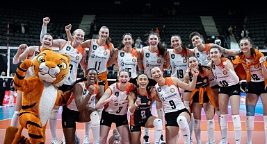Eczacıbaşı Dynavit Vodafone Sultanlar Play-off 3-4 etabının ilk maçında galip