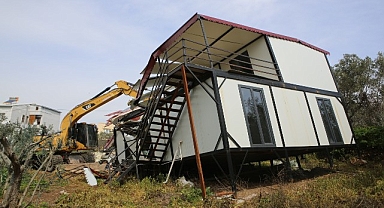Gölyazı’da kaçak yapılara geçit yok