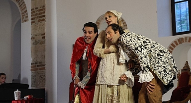 Gölyazı’da “La Serva Padrona” sahnelendi