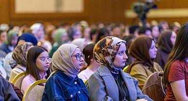 İki Bin Üniversite Adayı, YKS Soru Çözüm ve Strateji Geliştirme Kampında Buluştu