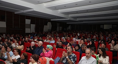 İnegöl Belediyesi Thm Korosundan Kulakların Pasını Silen Konser