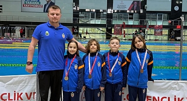 İnegöl Belediyespor Yüzme Takımından 18 Madalyalık Gurur