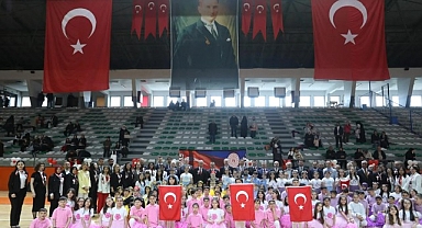 İnegöl’de 23 Nisan Ulusal Egemenlik Ve Çocuk Bayramı Coşkuyla Kutlandı