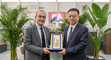 İzmir Büyükşehir Belediyesi Qingdao Belediyesi’ni konuk etti