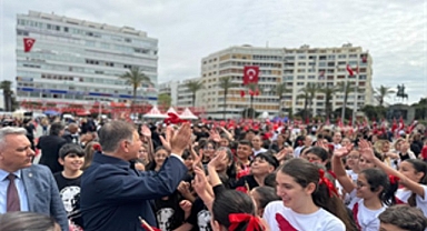 İzmir’de 23 Nisan coşkusu