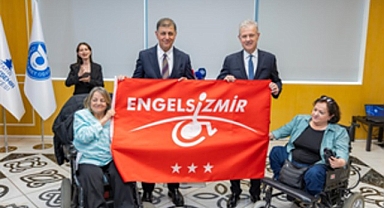 İzmir Ticaret Odası’nda Kırmızı Bayrak gururu