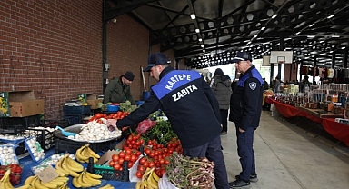 Kartepe Zabıtasından Pazar Denetimi