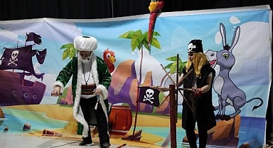 Kartepeli Minikler Nasrettin Hoca ile Kahkaha Dolu Bir Yolculuğa Çıktı