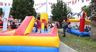 Kemer Belediyesi’nden çocuklara 23 Nisan Festivali 