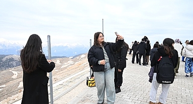 Kemer Belediyesi’nden öğrencilere Tahtalı’da moral gezisi