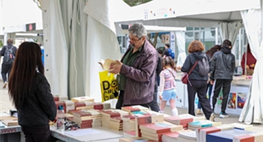 Kentin hafızasından geleceğine uzanan yayınlar İzmir Kitap Fuarı’nda