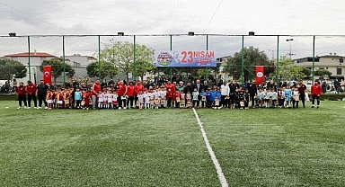 Menderes’te Minik Kramponlar Sahaya Çıktı